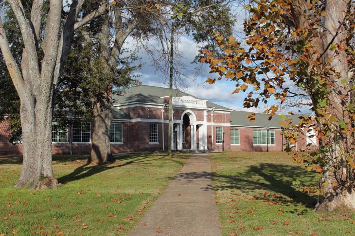 cloverdale building