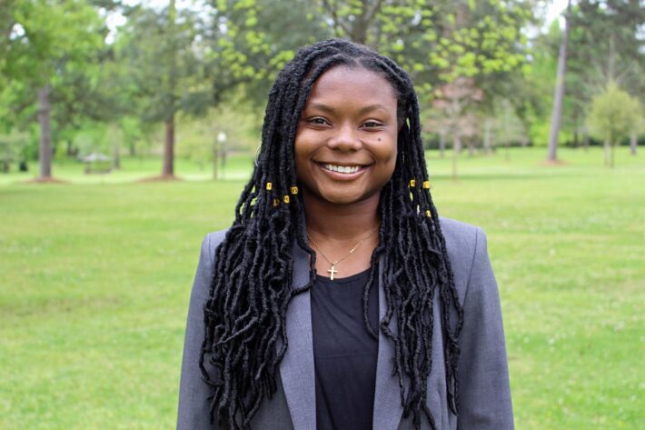 AB Davis Awarded KPMG Scholarship