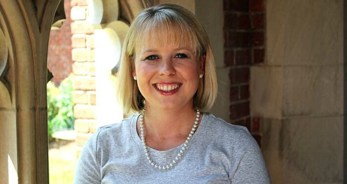 Sara Shoffner: Hawking the Course