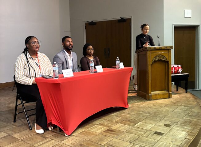 “How to Talk in Any Room” Panel Overflows Smith Recital Hall